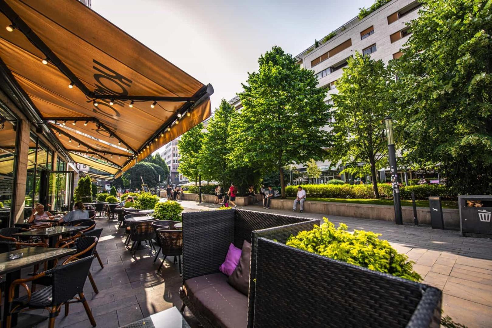 Corvin Promenade Crystal Apartamento Budapeste Exterior foto